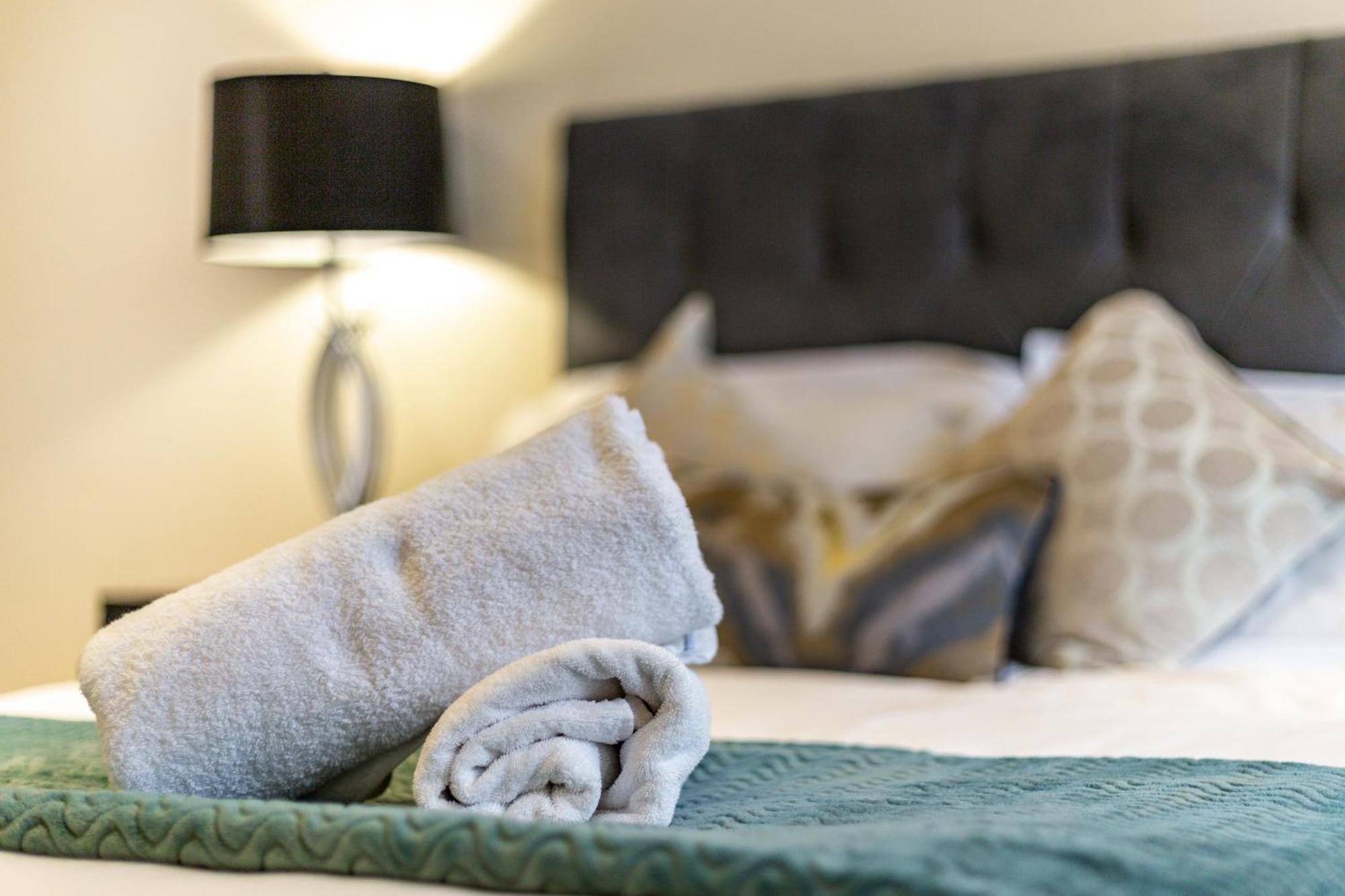 Ultra Luxury 4 Bedroom 3 Bathroom Knightsbridge Next To Harrods Casa vacanze