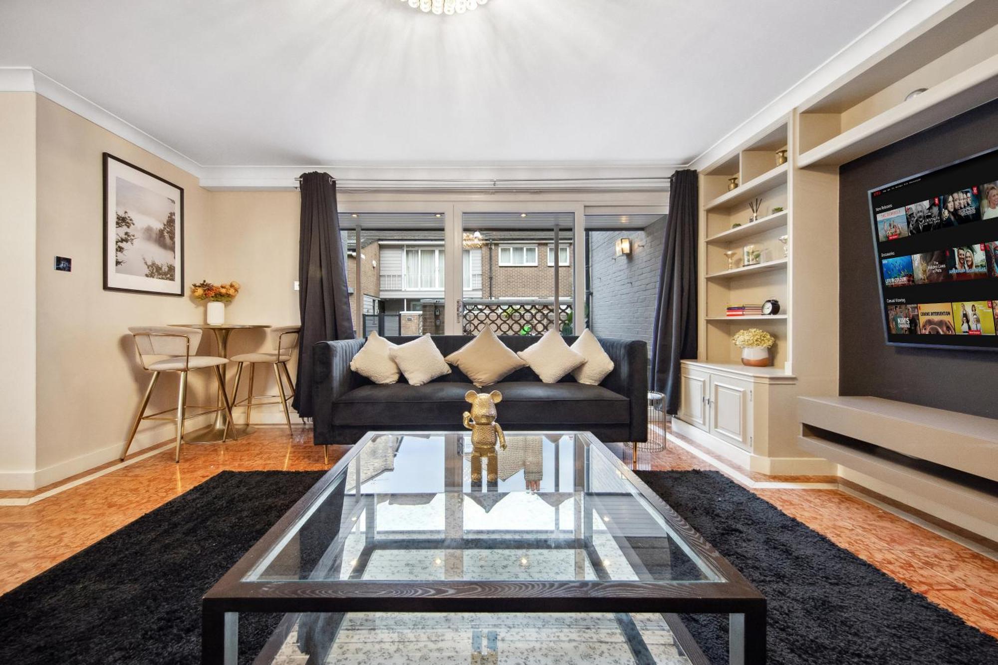 Ultra Luxury 4 Bedroom 3 Bathroom Knightsbridge Next To Harrods Londra