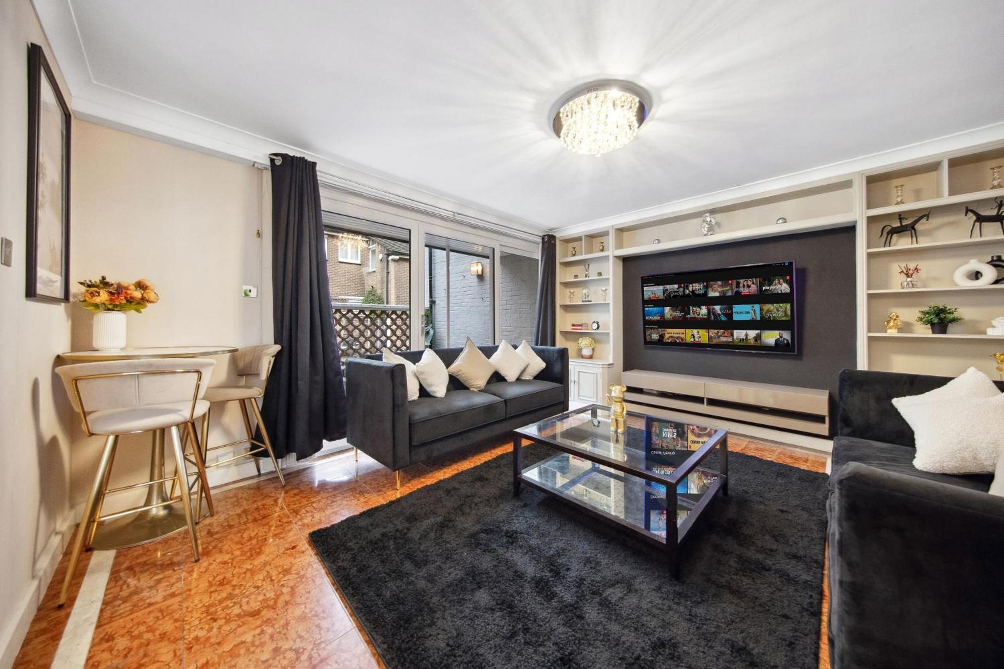 Ultra Luxury 4 Bedroom 3 Bathroom Knightsbridge Next To Harrods * Londra