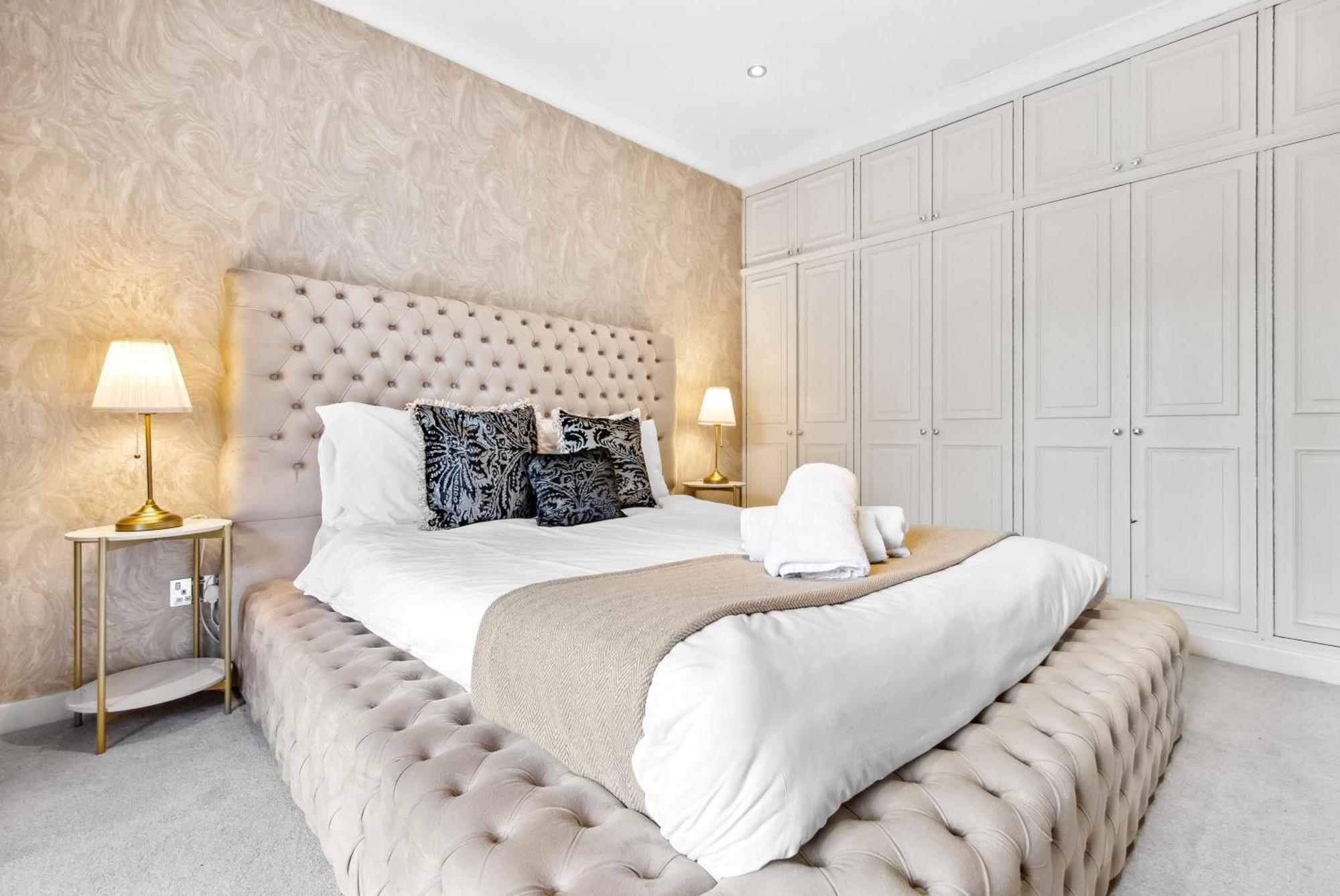 Casa vacanze Ultra Luxury 4 Bedroom 3 Bathroom Knightsbridge Next To Harrods
