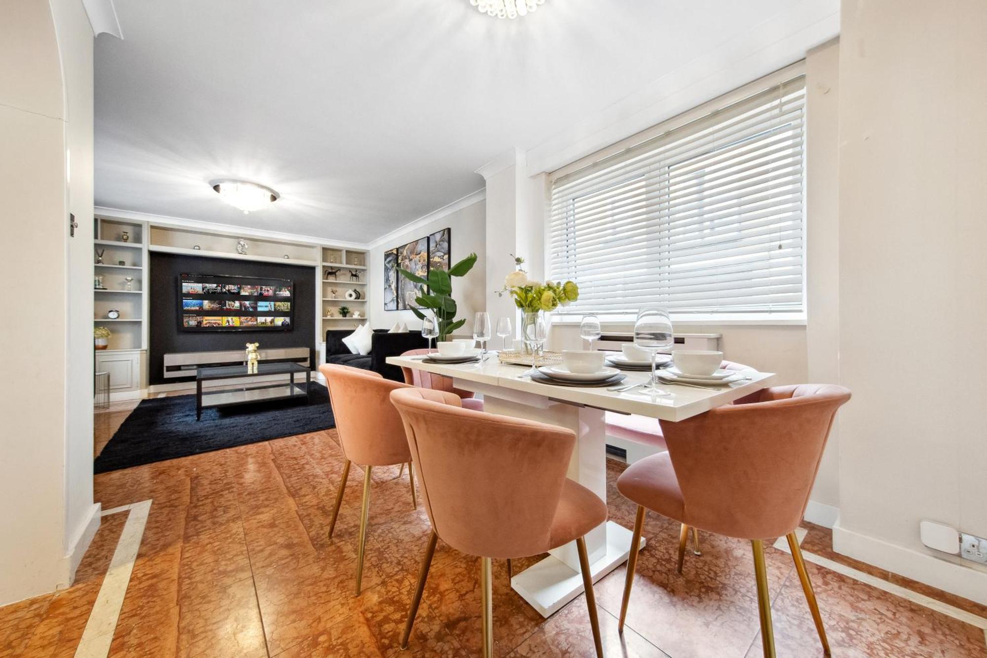 Ultra Luxury 4 Bedroom 3 Bathroom Knightsbridge Next To Harrods Casa vacanze