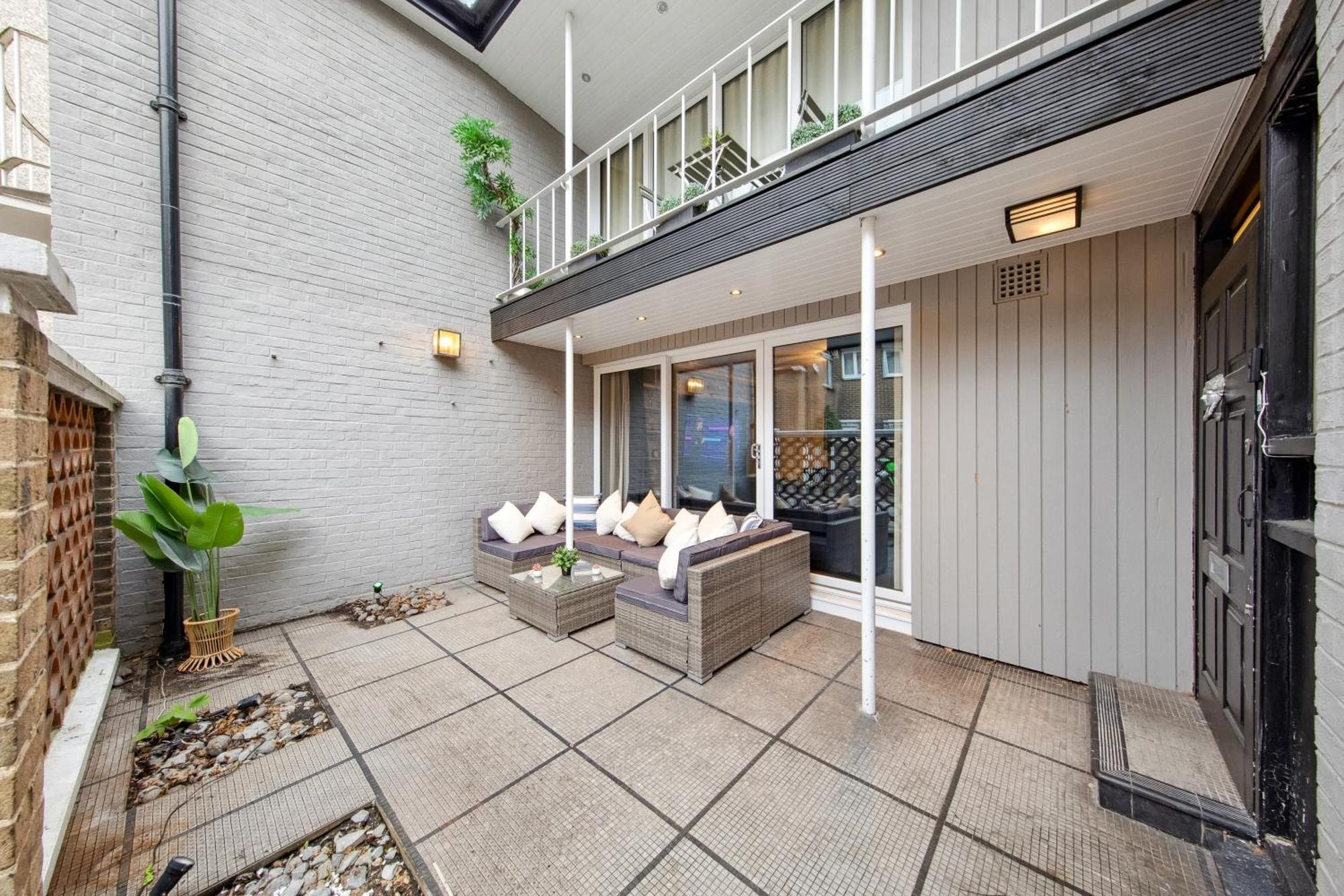 Ultra Luxury 4 Bedroom 3 Bathroom Knightsbridge Next To Harrods Casa vacanze Londra